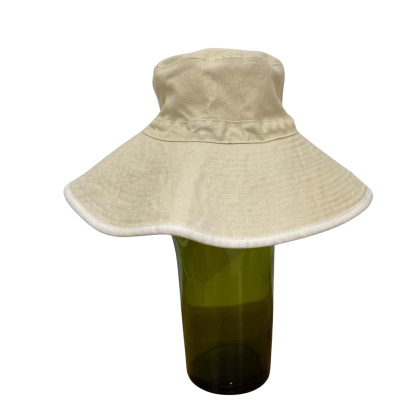  Womens  Size M Hat Off White 