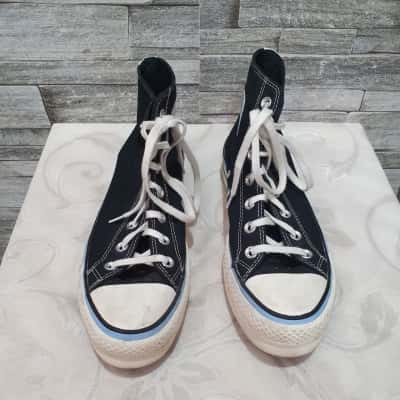 Converse Womens  Size 8 Sneakers Black  / Blue / White 