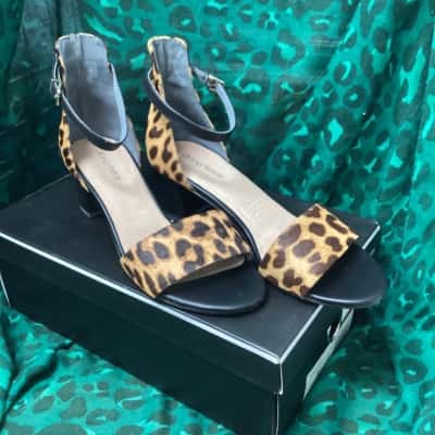 Diana Ferrari  Size 7 Sandals Leopard/ Black  