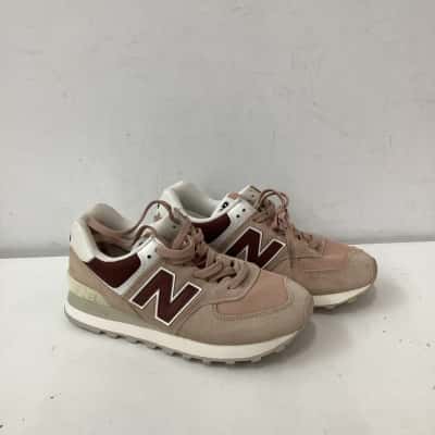 New Balance 574 Sneakers Calm Taupe Size UK 4