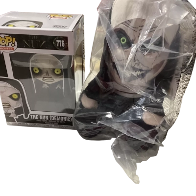 Pop Vinyl The NUN with soft toy
