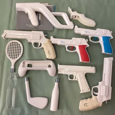 Nintendo Wii Controller Accessories Sports & Gun Pack