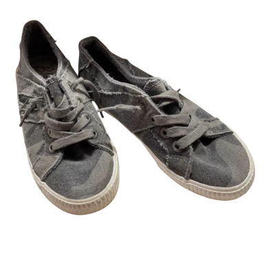  Women’s Blowfish Camouflage Dark Grey Sneakers Size 6 