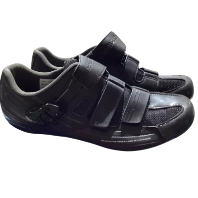 Shimano Mens  Size 44 Black  