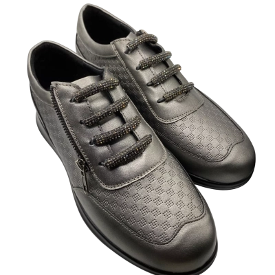 Taking Shape Womens  Size 41 Flats / Sneakers Grey 