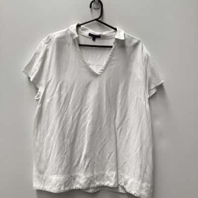 Gordon Smith Womens White Top Size 18