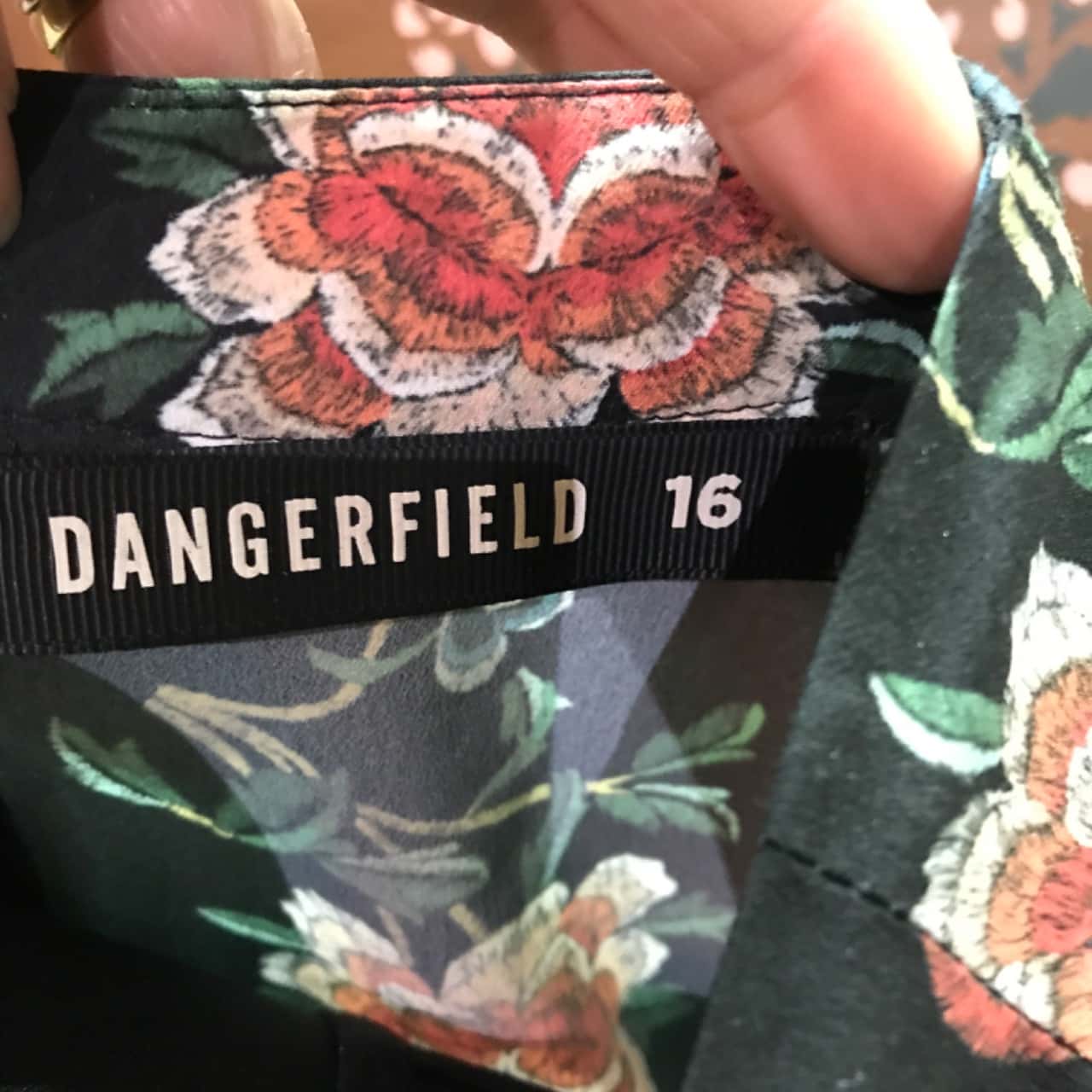 Dangerfield Womens Size 16 Black / Pattern (s)
