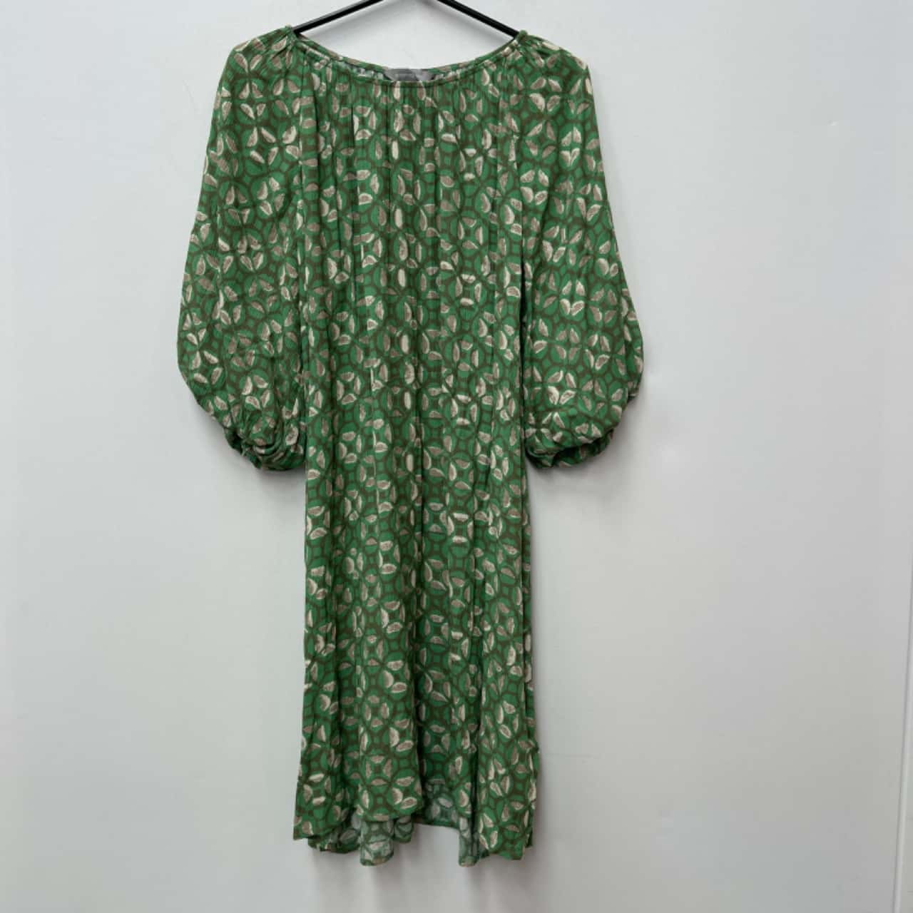 Suzannegrae Size 10 Green Textured Print Dress(s)