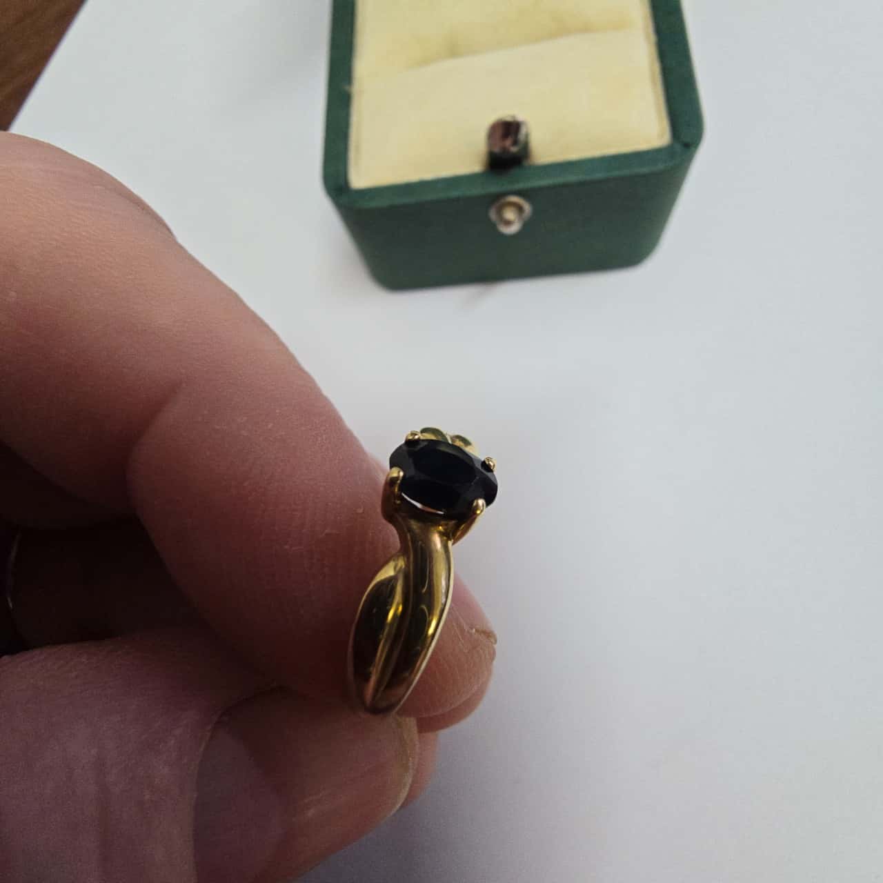 9 CT Yellow Gold Blue Sapphire Clawed Ring(s)