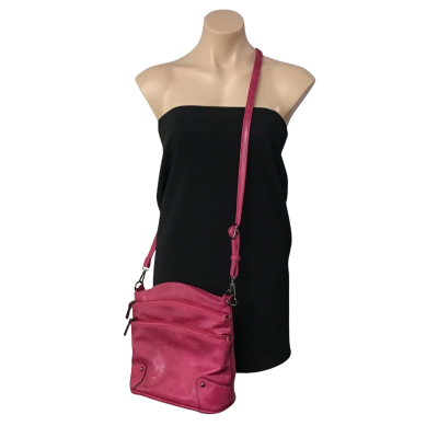 Le Compagnon Crimson Pink Crossbody Bag