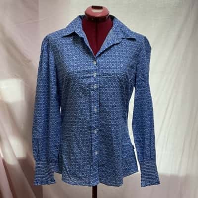 Pure western Womens  Size 10 Button Up Top Blue / Pattern 