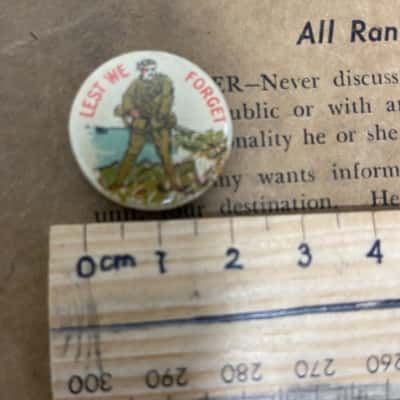 Lest we forget badge
