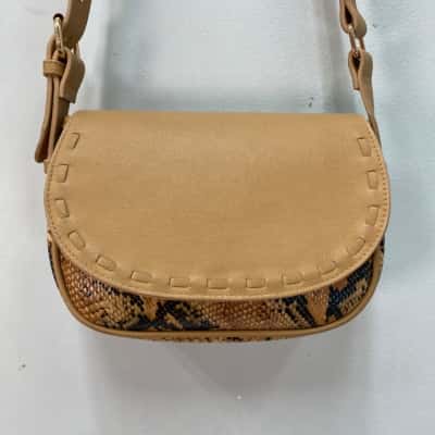 Forever New Womens Shoulder Bag Animal print / Brown 