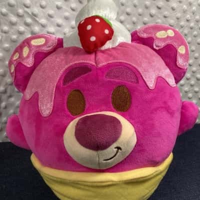 Disney Munchlings Scented Plush - Lotso strawberry shortcake