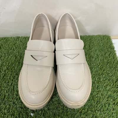 Billini Womens  Size 7 Heels Cream 