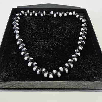Womens Stirling Silver & Fresh Water Pearl Necklace.