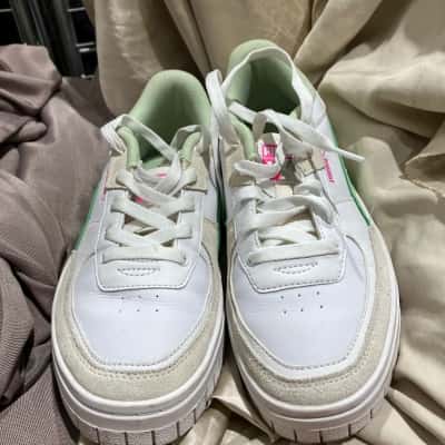 Puma Cali Womens  Size 8 Sneakers White 