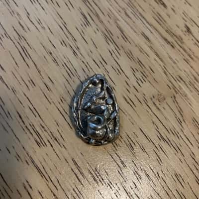  Silver Gumnut & Leaf Pendant