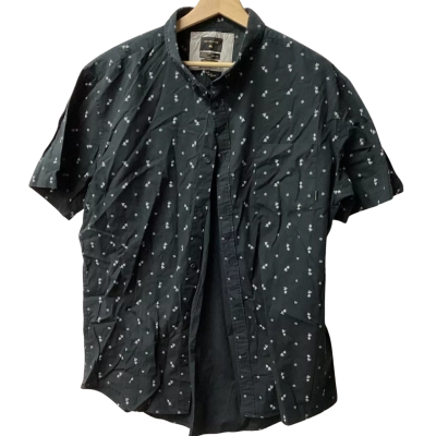 Quicksilver Mens  Size XXL Short Sleeve Shirt J