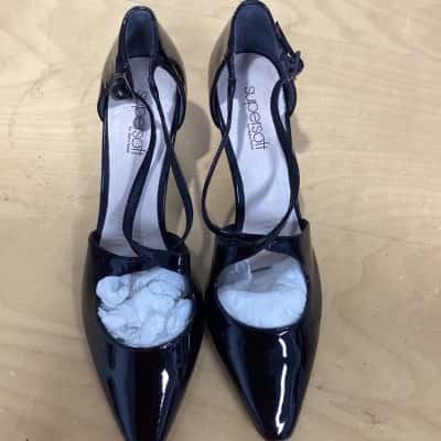 Diana Ferrari Womens  Size 40 Heels Black  