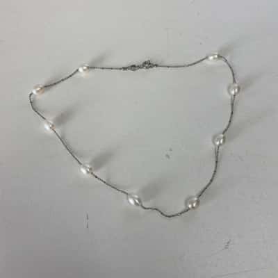 750 Plated Silver Freshwater Pearl Necklace 