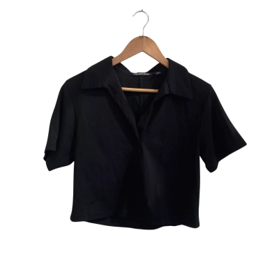 Country Road Womens  Size XXS Cropped Top / Short Sleeve Top / V-Neck Top Black  