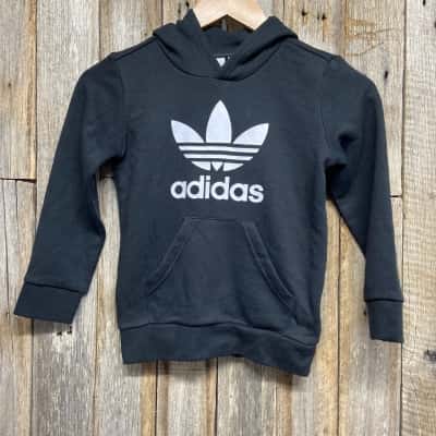 Adidas Hoodie and Tracksuit set size 6-7years