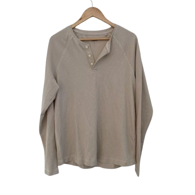 All good. Mens  Size L Long Sleeve Shirt Cream 