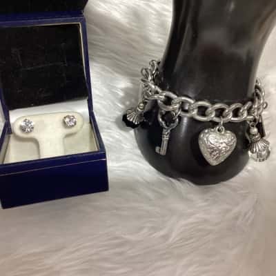  Womens Charm Bracelet / Earrings Other 