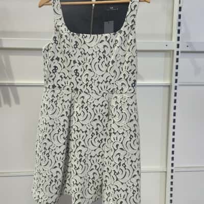 Ladies White/Black Dress - Size 14 BNWT
