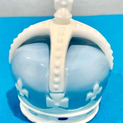 Wedgewood 250 Crown Small Trinket Box - Collectors Delight