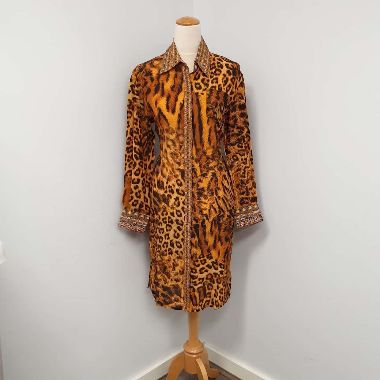 INOA Absolutely Stunning Soft & Feminine Premium 100 Silk Tiger Print