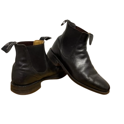 R.M. Williams Womens black boots. Size 5F