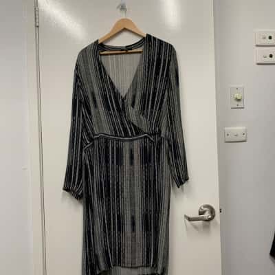 Saba Womens  Size 14 Wrap Dress Navy Blue and cream