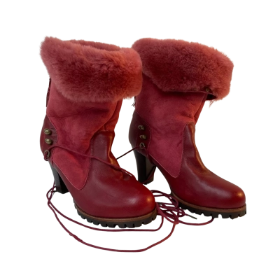 Koalabi Women’s Boots Size 7 .