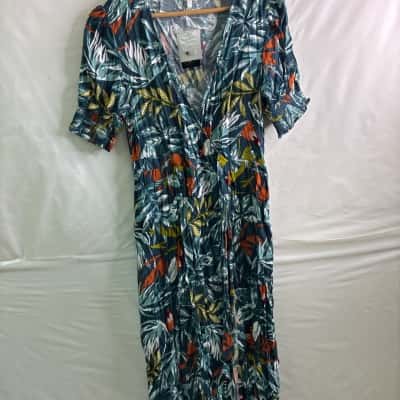 Capture Womens Size 14 Maxi Dress Floral BNWT