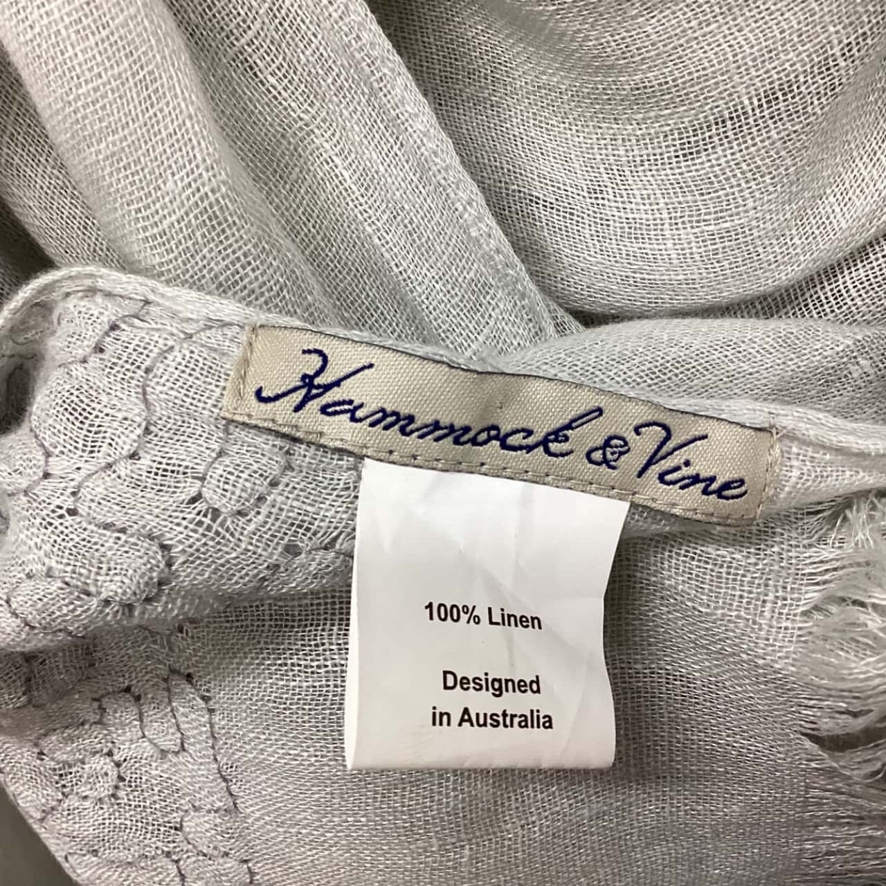 Hammock & Vine Womens Grey Scarf