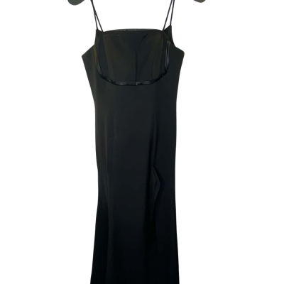  Womens  Size 6 Black  Dress with slit 
