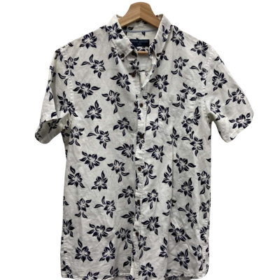 Academy Outfitters Mens  Size M Printed/ Short Sleeve Shirt Multicoloured 