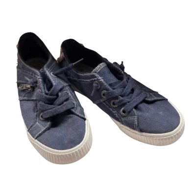  Women’s Blowfish Navy Blue Size 6 Sneakers
