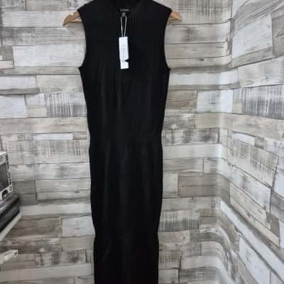 Forever New Womens  BNWT Size 10 Sleeveless Dress  Black  