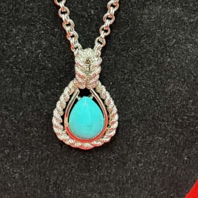 Vintage Avon 1972  Women's "Blue Teardrop" Pendant Necklace featuring a Faux Turquoise Stone