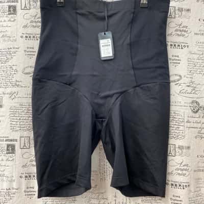 City Chic Womens  Size L Black  