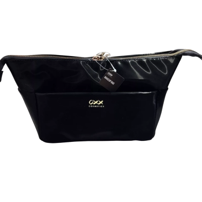  Women’s NEW Large makeup bag  still in packaging 