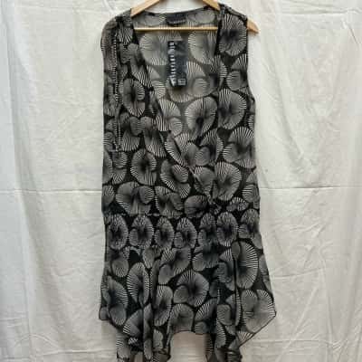  Womens big advantage Size M Black  / White 