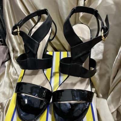  Zoe Wittner Womens  Size 39 Heels Black  