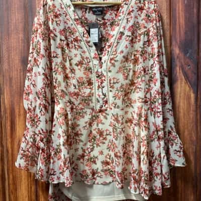 City Chic   Size XL Beige / Multicoloured top new 