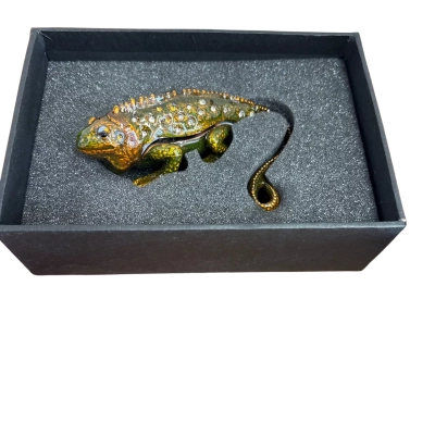 Christiana iguana lizard trinket box