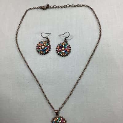  Womens beaded enamel earring set (jb)