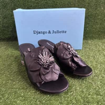 Django & Juliette Sammi Black Flower Heels Size 40